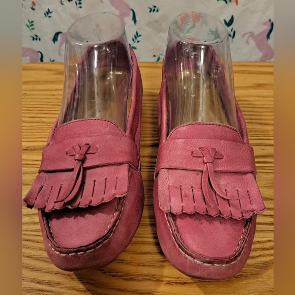 Cole Haan Pink Suede Preppy Boho Casual Neutral Loafer Shoe w/ Tassels SZ 7B - Picture 1 of 9